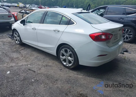 2017 Chevrolet Cruze Premier Auto z USA, uszkodzony, nr VIN 1G1BF5SM6H7228889